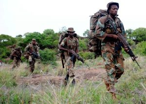 Rangerek a Kruger Nemzeti Parkban (forrás: thesouthafrican.com)